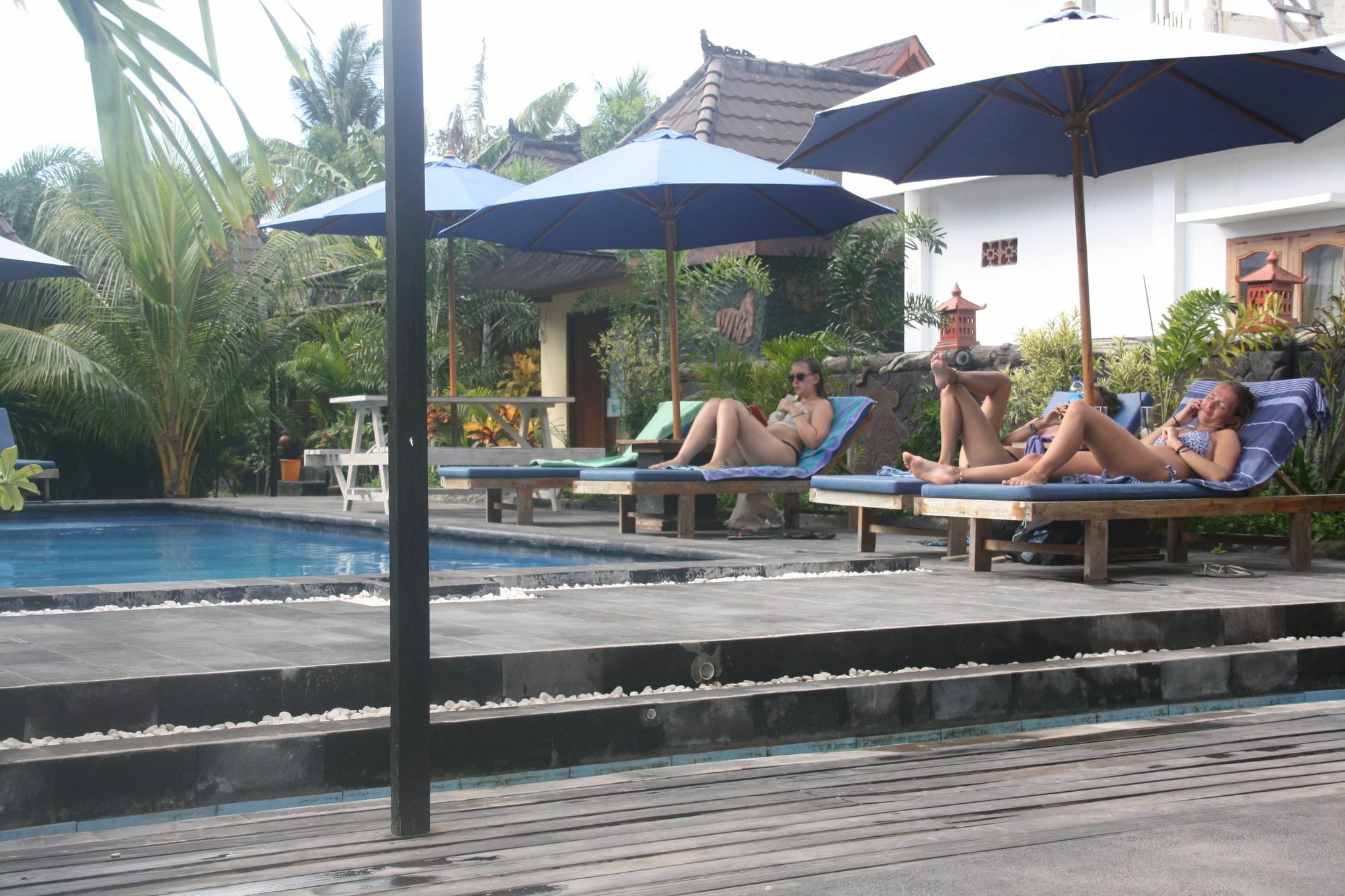 คัลเลอร์ คอตเทจ Hotel กิลิไอร์ ภายนอก รูปภาพ